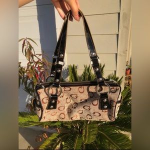 Brown/mocha Guess Shoulder Bag